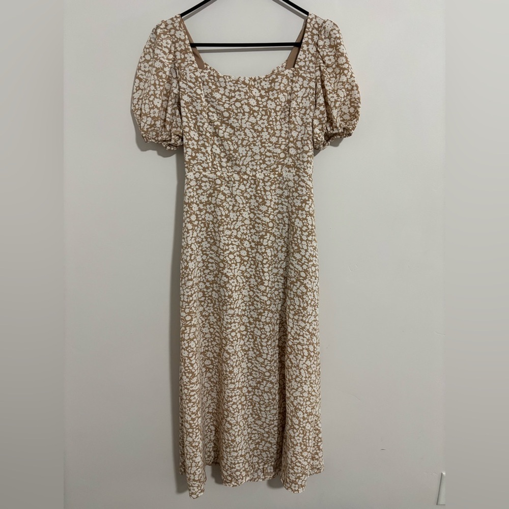 New without tags floral dress by Altar’d State size small